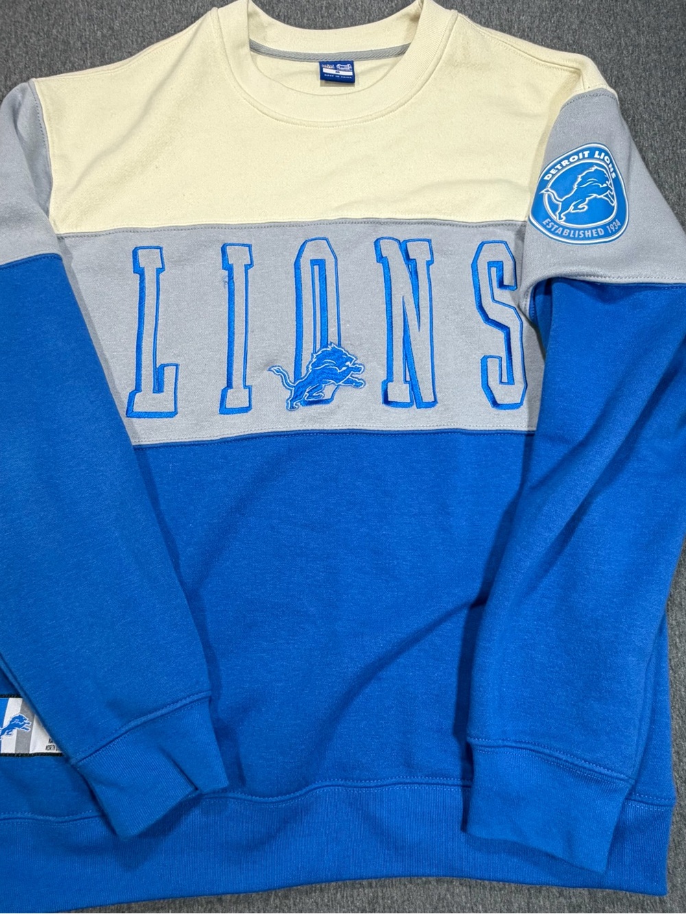 Detroit Lions NFL Ultra Game Pullover Crewneck Sweatshirt Mens Medium Blue Cream